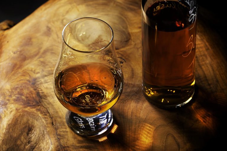 Guter Whisky, kleiner Preis: 3 Top Single Malts unter 50 € Guter Whisky, kleiner Preis: 3 Top Single Malts unter 50 €